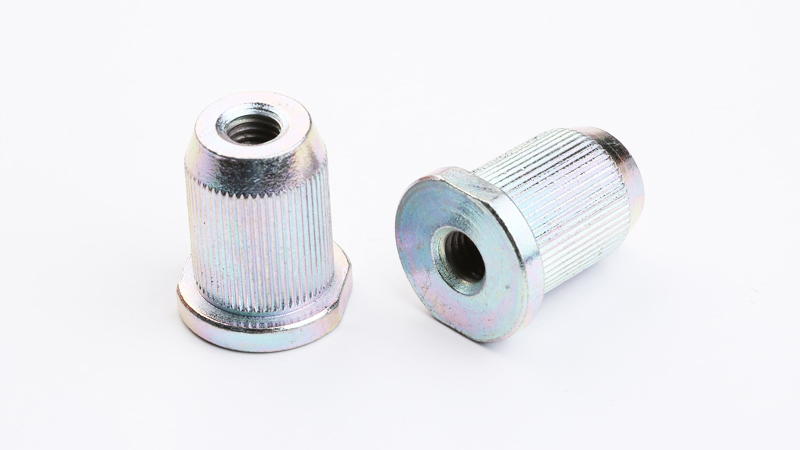 数控车床加工小孔铝件缠削的解决策略